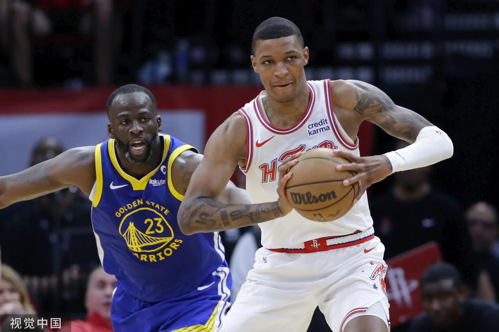 以其卓越的 以其卓越的