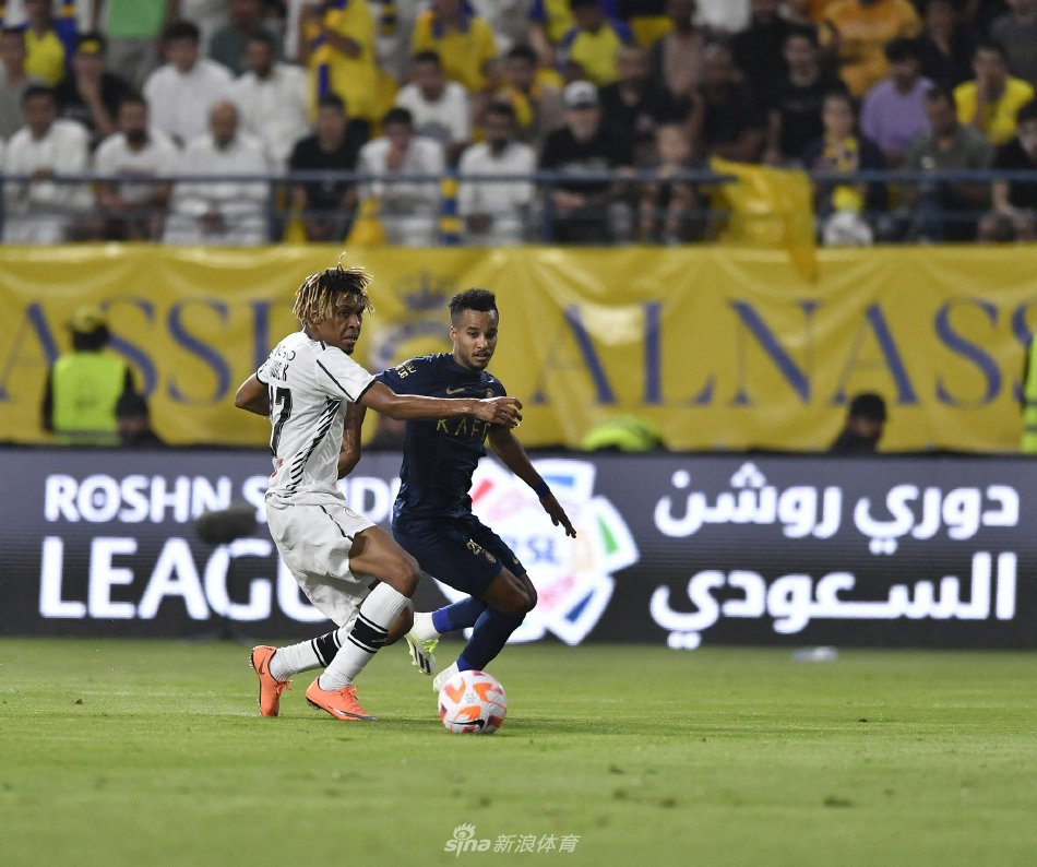 他在比赛后 他在比赛后